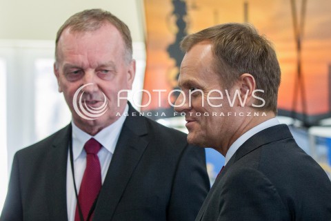  30.03.2014 HUSOW <br />WIZYTA PREMIERA DONALDA TUSKA NA TERENIE PODZIEMNEGO MAGAZYNU GAZU ZIEMNEGO W HUSOWIE NA PODKARPACIU<br />N/Z DONALD TUSK<br /> 