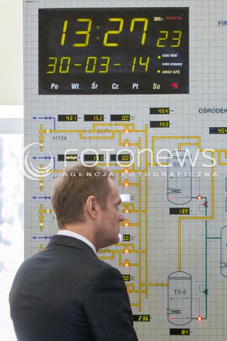  30.03.2014 HUSOW <br />WIZYTA PREMIERA DONALDA TUSKA NA TERENIE PODZIEMNEGO MAGAZYNU GAZU ZIEMNEGO W HUSOWIE NA PODKARPACIU<br />N/Z DONALD TUSK<br /> 