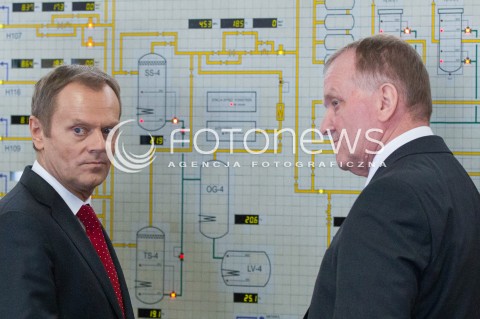  30.03.2014 HUSOW <br />WIZYTA PREMIERA DONALDA TUSKA NA TERENIE PODZIEMNEGO MAGAZYNU GAZU ZIEMNEGO W HUSOWIE NA PODKARPACIU<br />N/Z DONALD TUSK<br /> 