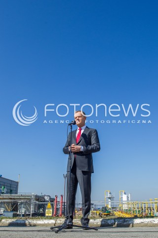  30.03.2014 HUSOW <br />WIZYTA PREMIERA DONALDA TUSKA NA TERENIE PODZIEMNEGO MAGAZYNU GAZU ZIEMNEGO W HUSOWIE NA PODKARPACIU<br />N/Z DONALD TUSK<br /> 