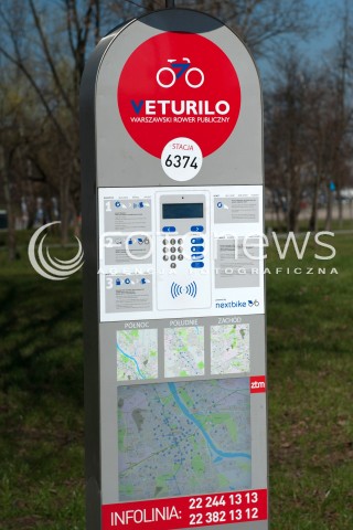  30.03.2014 WARSZAWA <br />ZDJECIE ILUSTRACYJNE<br />N/Z STACJA VETURILO - WYPOZYCZALNIA ROWEROW<br /> 