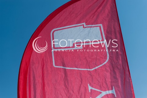  30.03.2014 WARSZAWA <br />WOJCIECH OLEJNICZAK ZBIERA PODPISY DO PARLAMENTU EUROPEJSKIEGO<br />N/Z LOGO PARTIA SOJUSZ LEWICY DEMOKRATYCZNEJ<br /> 