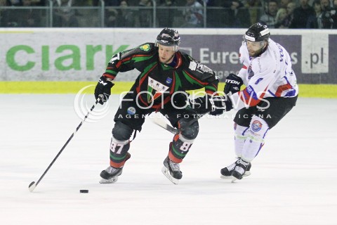  03.04.2014 SANOK HOKEJ NA LODZIE<br />PLH SEZON 2013 / 2014 - MECZ O 1. MIEJSCE FINAL<br />MECZ CIARKO PBS BANK SANOK - GKS TYCHY<br />N/Z MICHAL KOTLORZ MARTIN VOZDECKY <br /> 