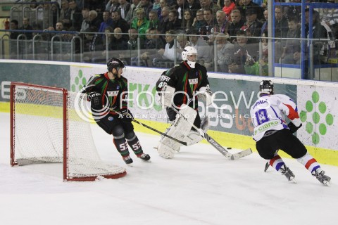  03.04.2014 SANOK HOKEJ NA LODZIE<br />PLH SEZON 2013 / 2014 - MECZ O 1. MIEJSCE FINAL<br />MECZ CIARKO PBS BANK SANOK - GKS TYCHY<br />N/Z STEFAN ZIGARDY PAVEL MOJZIS KRZYSZTOF ZAPALA <br /> 