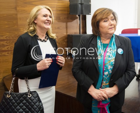  04.04.2014 RZESZOW<br />V KONFERENCJA KOBIETA AKTYWNA Z UDZIALEM MALZONKI PREZYDENTA RP ANNY KOMOROWSKIEJ<br />N/Z ANNA KOMOROWSKA ELZBIETA LUKACIJEWSKA <br /> 