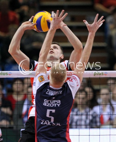  04.04.2014 RZESZOW <br />SIATKOWKA PLUS LIGA 2013/2014 MEN VOLLEYBALL POLAND POLISH PLUSLIGA LEAGUE SEASON 2013/2014 RUNDA PLAY-OFF POLFINAL SEMIFINAL<br />MECZ ASSECO RESOVIA - ZAKSA KEDZIERZYN KOZLE<br />N/Z PIOTR NOWAKOWSKI PAWEL ZAGUMNY <br /> 