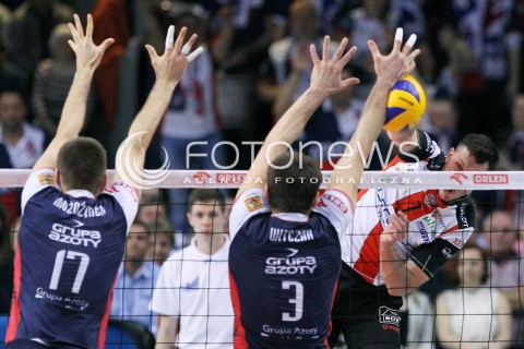  04.04.2014 RZESZOW <br />SIATKOWKA PLUS LIGA 2013/2014 MEN VOLLEYBALL POLAND POLISH PLUSLIGA LEAGUE SEASON 2013/2014 RUNDA PLAY-OFF POLFINAL SEMIFINAL<br />MECZ ASSECO RESOVIA - ZAKSA KEDZIERZYN KOZLE<br />N/Z OLIEG ACHREM ALEH AKHREM MARCIN MOZDZONEK DOMINIK WITCZAK <br /> 