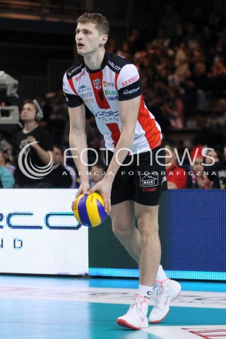  04.04.2014 RZESZOW <br />SIATKOWKA PLUS LIGA 2013/2014 MEN VOLLEYBALL POLAND POLISH PLUSLIGA LEAGUE SEASON 2013/2014 RUNDA PLAY-OFF POLFINAL SEMIFINAL<br />MECZ ASSECO RESOVIA - ZAKSA KEDZIERZYN KOZLE<br />N/Z PIOTR NOWAKOWSKI SYLWETKA <br /> 