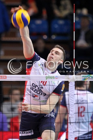  05.04.2014 RZESZOW <br />SIATKOWKA PLUS LIGA 2013/2014 MEN VOLLEYBALL POLAND POLISH PLUSLIGA LEAGUE SEASON 2013/2014 RUNDA PLAY-OFF POLFINAL SEMIFINAL<br />MECZ ASSECO RESOVIA - ZAKSA KEDZIERZYN KOZLE<br />N/Z WOJCIECH FERENS SYLWETKA ATAK<br /> 