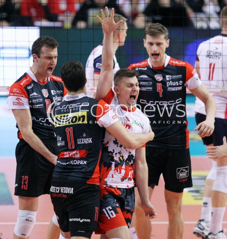  05.04.2014 RZESZOW <br />SIATKOWKA PLUS LIGA 2013/2014 MEN VOLLEYBALL POLAND POLISH PLUSLIGA LEAGUE SEASON 2013/2014 RUNDA PLAY-OFF POLFINAL SEMIFINAL<br />MECZ ASSECO RESOVIA - ZAKSA KEDZIERZYN KOZLE<br />N/Z KRZYSZTOF IGNACZAK PIOTR NOWAKOWSKI PETER VERES RADOSC EMOCJE <br /> 