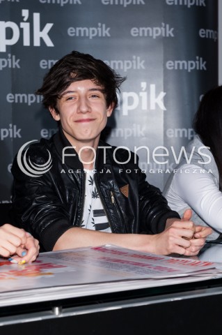  08.04.2014 WARSZAWA <br />PROMOCJA ALBUMU YOUNG STARS W EMPIKU<br />N/Z DAWID KWIATKOWSKI<br /> 