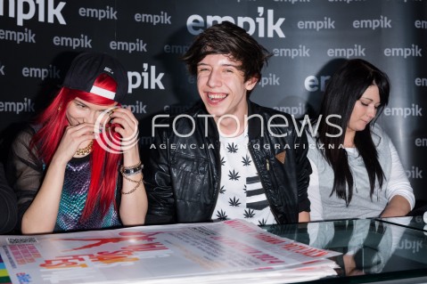  08.04.2014 WARSZAWA <br />PROMOCJA ALBUMU YOUNG STARS W EMPIKU<br />N/Z SASZAN DAWID KWIATKOWSKI NATALIA SZROEDER<br /> 
