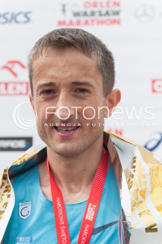  13.04.2014 WARSZAWA <br />ORLEN WARSAW MARATHON BIEG NA 42 KM<br />N/Z HENRYK SZOST<br /> 