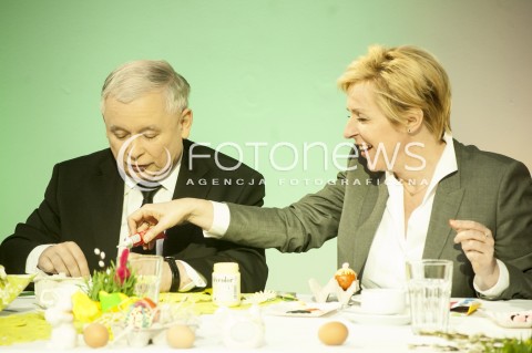 Prezes PiS maluje pisanki w Warszawie