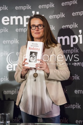  16.04.2014 WARSZAWA PROMOCJA NAJNOWSZEJ KSIAZKI MONIKI JARUZELSKIEJ PT. RODZINA N/Z MONIKA JARUZELSKA  