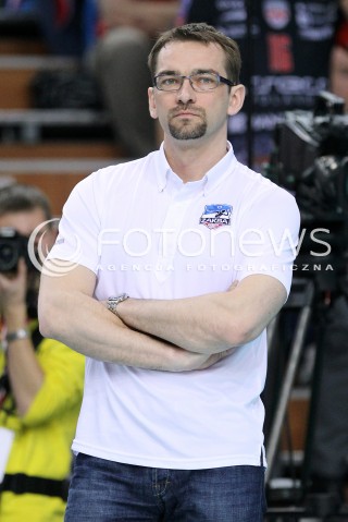  17.04.2014 RZESZOW <br />SIATKOWKA PLUS LIGA 2013/2014 MEN VOLLEYBALL POLAND POLISH PLUSLIGA LEAGUE SEASON 2013/2014 RUNDA PLAY-OFF POLFINAL SEMIFINAL<br />MECZ ASSECO RESOVIA - ZAKSA KEDZIERZYN KOZLE<br />N/Z SEBASTIAN SWIDERSKI TRENER ( HEAD COACH ) SYLWETKA <br /> 