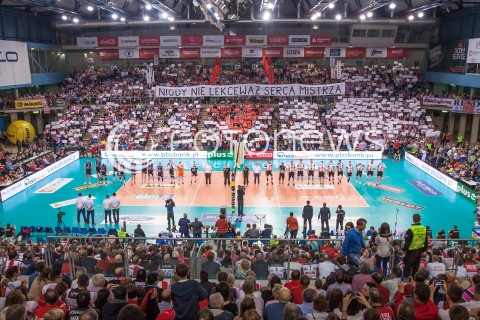 17.04.2014 RZESZOW <br />SIATKOWKA PLUS LIGA 2013/2014 MEN VOLLEYBALL POLAND POLISH PLUSLIGA LEAGUE SEASON 2013/2014 RUNDA PLAY-OFF POLFINAL SEMIFINAL<br />MECZ ASSECO RESOVIA - ZAKSA KEDZIERZYN KOZLE<br />N/Z NIGDY NIE LEKCEWAZ SERCA MISTRZA - OPRAWA DOPING NAPIS EMOCJE KIBICE SEKTOROWKA SERCE FLAGI PASIAKI KLUB KIBICA HALA WIDOK VIEW<br /> 