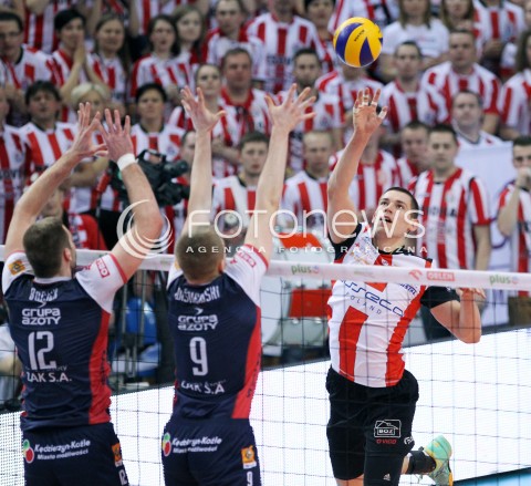  17.04.2014 RZESZOW <br />SIATKOWKA PLUS LIGA 2013/2014 MEN VOLLEYBALL POLAND POLISH PLUSLIGA LEAGUE SEASON 2013/2014 RUNDA PLAY-OFF POLFINAL SEMIFINAL<br />MECZ ASSECO RESOVIA - ZAKSA KEDZIERZYN KOZLE<br />N/Z DAWID KONARSKI GRZEGORZ BOCIEK LUKASZ WISNIEWSKI <br /> 