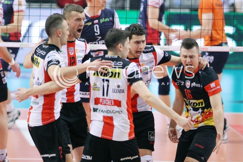  17.04.2014 RZESZOW <br />SIATKOWKA PLUS LIGA 2013/2014 MEN VOLLEYBALL POLAND POLISH PLUSLIGA LEAGUE SEASON 2013/2014 RUNDA PLAY-OFF POLFINAL SEMIFINAL<br />MECZ ASSECO RESOVIA - ZAKSA KEDZIERZYN KOZLE<br />N/Z KRZYSZTOF IGNACZAK FABIAN DRZYZGA LUKASZ PERLOWSKI RADOSC EMOCJE <br /> 