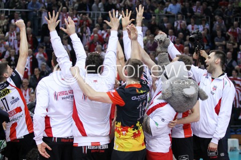  17.04.2014 RZESZOW <br />SIATKOWKA PLUS LIGA 2013/2014 MEN VOLLEYBALL POLAND POLISH PLUSLIGA LEAGUE SEASON 2013/2014 RUNDA PLAY-OFF POLFINAL SEMIFINAL<br />MECZ ASSECO RESOVIA - ZAKSA KEDZIERZYN KOZLE<br />N/Z RADOSC EMOCJE AWANS DO FINALU ZWYCIESTWO WYGRANA<br /> 