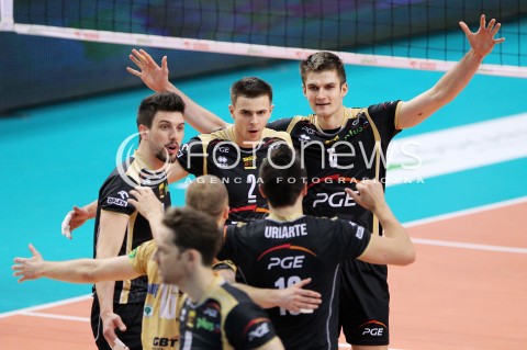  22.04.2014 RZESZOW <br />SIATKOWKA PLUS LIGA 2013/2014 MEN VOLLEYBALL POLAND POLISH PLUSLIGA LEAGUE SEASON 2013/2014 RUNDA PLAY-OFF FINAL - 1. MECZ<br />MECZ ASSECO RESOVIA - PGE SKRA BELCHATOW<br />N/Z KAROL KLOS MARIUSZ WLAZLY FACUNDO CONTE RADOSC EMOCJE <br /> 