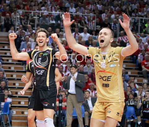  22.04.2014 RZESZOW <br />SIATKOWKA PLUS LIGA 2013/2014 MEN VOLLEYBALL POLAND POLISH PLUSLIGA LEAGUE SEASON 2013/2014 RUNDA PLAY-OFF FINAL - 1. MECZ<br />MECZ ASSECO RESOVIA - PGE SKRA BELCHATOW<br />N/Z STEPHANE ANTIGA PAWEL ZATORSKI RADOSC EMOCJE SYLWETKA <br /> 