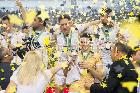  27.04.2014 BELCHATOW<br /><br />SIATKOWKA PLUS LIGA 2013/2014 MEN VOLLEYBALL POLAND POLISH PLUSLIGA LEAGUE SEASON 2013/2014 RUNDA PLAY-OFF FINAL - MECZ NR 3<br /><br />MECZ PGE SKRA BELCHATOW - ASSECO RESOVIA<br /><br />N/Z MARIUSZ WLAZLY STEPHANE ANTIGA WYGRANA ZWYCIESTWO RADOSC EMOCJE PUCHAR - PGE SKRA BELCHATOW - MISTRZ POLSKI 2014<br /><br /> 