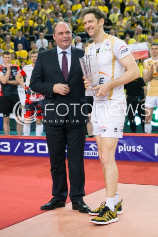  27.04.2014 BELCHATOW<br /><br />SIATKOWKA PLUS LIGA 2013/2014 MEN VOLLEYBALL POLAND POLISH PLUSLIGA LEAGUE SEASON 2013/2014 RUNDA PLAY-OFF FINAL - MECZ NR 3<br /><br />MECZ PGE SKRA BELCHATOW - ASSECO RESOVIA<br /><br />N/Z STEPHANE ANTIGA WYGRANA ZWYCIESTWO RADOSC EMOCJE PUCHAR - PGE SKRA BELCHATOW - MISTRZ POLSKI 2014<br /><br /> 