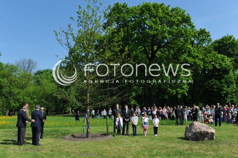  01.05.2014 WARSZAWA <br />PIKNIK EUROPEJSKI W LAZIENKACH KROLEWSKICH<br />N/Z PREZYDENT RP BRONISLAW KOMOROWSKI  <br /> 