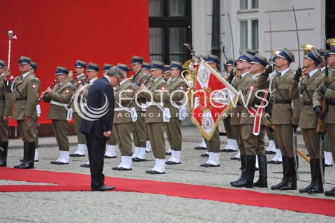  02.05.2014 WARSZAWA <br />OBCHODY DNIA FLAGI RP W WARSZAWIE<br />N/Z PREZYDENT RP BRONISLAW KOMOROWSKI  <br /> 