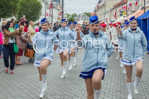  03.05.2014 RZESZOW <br />SWIETO PANIAGI - ULICY 3 MAJA W RZESZOWIE<br />N/Z ULICA 3 MAJA BAZARY KIERMASZ KIERMASZE LUDZIE<br /> 