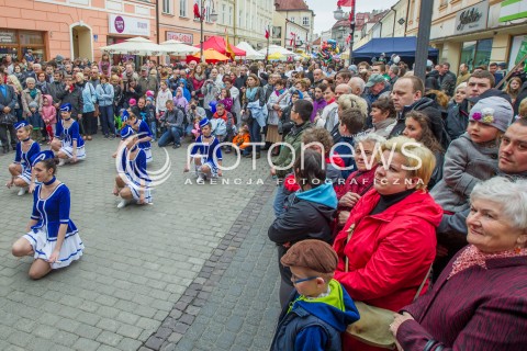  03.05.2014 RZESZOW <br />SWIETO PANIAGI - ULICY 3 MAJA W RZESZOWIE<br />N/Z ULICA 3 MAJA BAZARY KIERMASZ KIERMASZE LUDZIE<br /> 