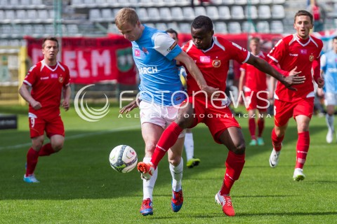  04.05.2014 LODZ <br />
PILKA NOZNA POLSKA POLISH T-MOBILE EKSTRAKLASA GRUPA SPADKOWA SEZON SEASON 2013/2014 FOOTBALL WIDZEW LODZ - CRACOVIA KRAKOW<br />
N/Z PRINCEWILL OKACHI DAWID NOWAK<br />
 