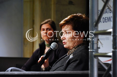  08.05.2014 WARSZAWA <br />DEBATA OD TECZY DO NIENAWISCI W STUDIOBARZE<br />N/Z PREZYDENT WARSZAWY HANNA GRONKIEWICZ WALTZ JULITA WOJCIK<br /> 