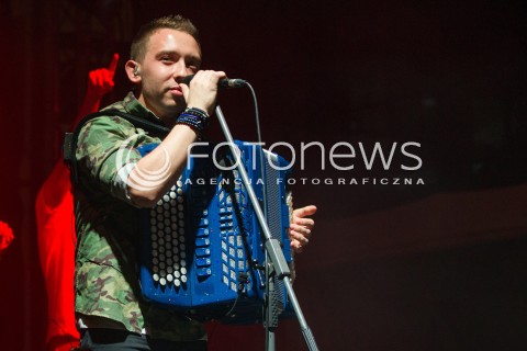  09.05.2014 RZESZOW<br />XXI RZESZOWSKIE JUWENALIA<br />KONCERT ZESPOLU ENEJ<br />N/Z PIOTR SOLODUCHA<br /> 