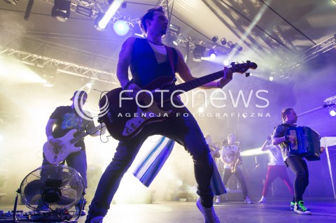  09.05.2014 RZESZOW<br />XXI RZESZOWSKIE JUWENALIA<br />KONCERT ZESPOLU ENEJ<br />N/Z MIROSLAW ORTYNSKI<br /> 