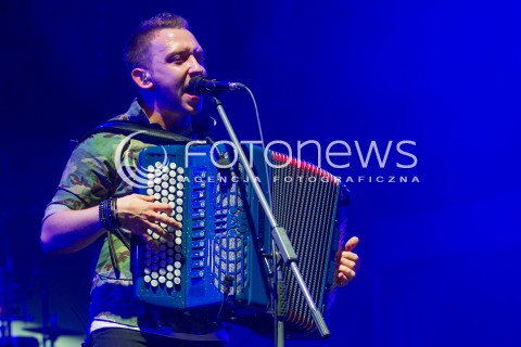  09.05.2014 RZESZOW<br />XXI RZESZOWSKIE JUWENALIA<br />KONCERT ZESPOLU ENEJ<br />N/Z PIOTR SOLODUCHA<br /> 