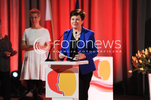  09.05.2014 WARSZAWA<br />VI KONGRES KOBIET<br />N/Z PREZYDENT MIASTA STOLECZNEGO WARSZAWY HANNA GRONKIEWICZ-WALTZ DOROTA WARAKOMSKA<br /> 