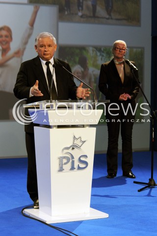  10.05.2014 WARSZAWA <br />KONFERENCJA PRASOWA PREZESA PIS JAROSLAWA KACZYNSKIEGO <br />N/Z PREZES JAROSLAW KACZYNSKI KANDYDATKA DO EUROPARLAMENTU HANNA FOLTYN KUBICKA<br /> 