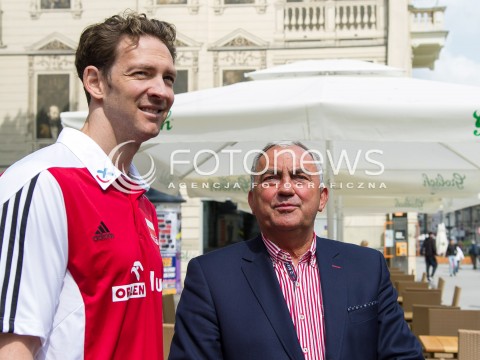  12.05.2014 LODZ <br />KONFERENCJA PRASOWA PRZED MISTRZOSTWAMI SWIATA W PILCE SIATKOWEJ MEZCZYZN FIVB <br />N/Z MIROSLAW PRZEDPELSKI - PREZES PZPS STEPHANE ANTIGA TRENER<br /> 