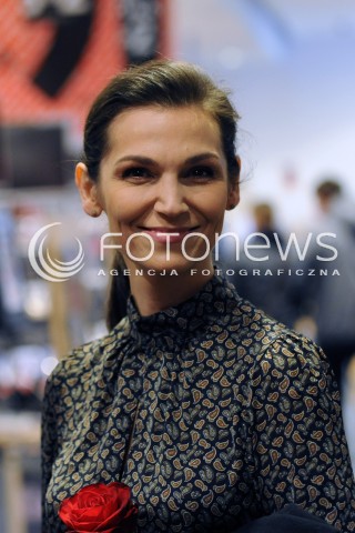  12.05.2014 WARSZAWA <br />KONCERT ANNY JURKSZTOWICZ W EMPIKU<br />N/Z OLGA BONCZYK<br /> 