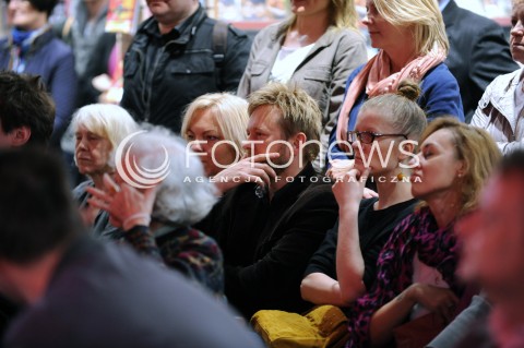  12.05.2014 WARSZAWA <br />KONCERT ANNY JURKSZTOWICZ W EMPIKU<br />N/Z PAWEL STASIAK<br /> 