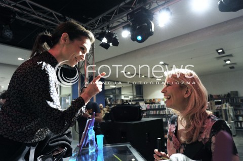  12.05.2014 WARSZAWA <br />KONCERT ANNY JURKSZTOWICZ W EMPIKU<br />N/Z ANNA JURKSZTOWICZ OLGA BONCZYK<br /> 