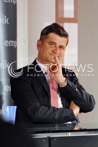  14.05.2014 WARSZAWA <br />SPOTKANIE Z JANUSZEM PALIKOTEM W EMPIKU<br />N/Z JANUSZ PALIKOT<br /> 