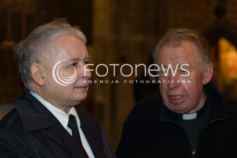  16.05.2014 WROCLAW<br />WIZYTA PREZESA PIS JAROSLAWA KACZYNSKIEGO WE WROCLAWIU<br />ZWIEDZANIE ARCHIKATEDRY SWIETEGO JANA CHRZCICIELA<br />N/Z JAROSLAW KACZYNSKI PROBOSZCZ KSIADZ ADAM DRWIEGA<br /> 