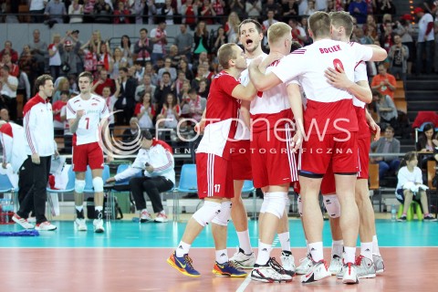  16.05.2014 WROCLAW <br />SIATKOWKA MEZCZYZN <br />TURNIEJ KWALIFIKACYJNY DO MISTRZOSTW EUROPY 2015<br />2015 FIVB WORLD CHAMPIONSHIP - EUROPEAN QUALIFICATION MEN <br />MECZ POLSKA - LOTWA ( POLAND - LATVIA ) <br />N/Z BARTOSZ KUREK PAWEL ZATORSKI RADOSC EMOCJE <br /> 