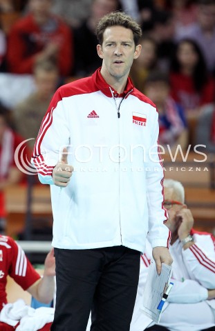  16.05.2014 WROCLAW <br />SIATKOWKA MEZCZYZN <br />TURNIEJ KWALIFIKACYJNY DO MISTRZOSTW EUROPY 2015<br />2015 FIVB WORLD CHAMPIONSHIP - EUROPEAN QUALIFICATION MEN <br />MECZ POLSKA - LOTWA ( POLAND - LATVIA ) <br />N/Z STEPHANE ANTIGA TRENER ( HEAD COACH ) SYLWETKA RADOSC EMOCJE <br /> 