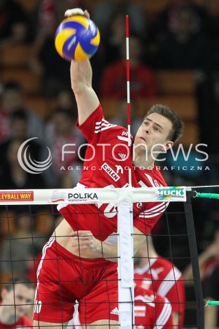  17.05.2014 WROCLAW <br />SIATKOWKA MEZCZYZN <br />TURNIEJ KWALIFIKACYJNY DO MISTRZOSTW EUROPY 2015<br />2015 FIVB WORLD CHAMPIONSHIP - EUROPEAN QUALIFICATION MEN <br />MECZ POLSKA - MACEDONIA ( POLAND - FYROM ) <br />N/Z MARIUSZ WLAZLY SYLWETKA ATAK<br /> 