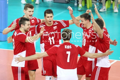  17.05.2014 WROCLAW <br />SIATKOWKA MEZCZYZN <br />TURNIEJ KWALIFIKACYJNY DO MISTRZOSTW EUROPY 2015<br />2015 FIVB WORLD CHAMPIONSHIP - EUROPEAN QUALIFICATION MEN <br />MECZ POLSKA - MACEDONIA ( POLAND - FYROM ) <br />N/Z FABIAN DRZYZGA PIOTR NOWAKOWSKI MARIUSZ WLAZLY MICHAL KUBIAK MICHAL WINIARSKI KAROL KLOS RADOSC EMOCJE <br /> 