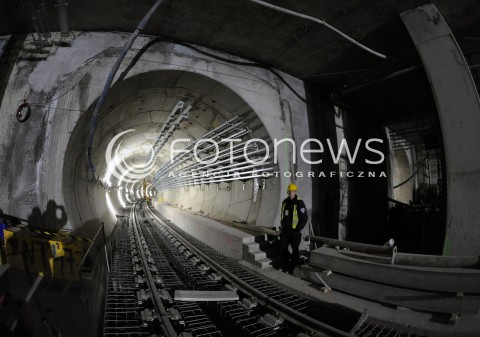  18.05.2014 WARSZAWA<br />DZIEN OTWARTY W METRZE<br />N/Z STACJA METRA STADION NARODOWY TUNEL KOLEJKI<br /> 